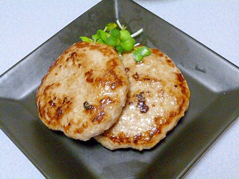 簡単♪豚ひき肉でシャキシャキ玉ねぎハンバーグ